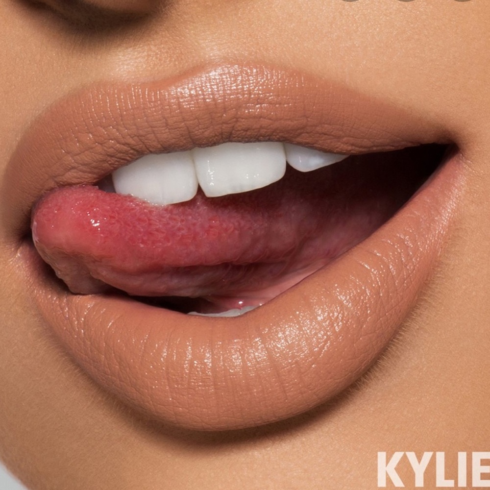 ❤️Kylie Cosmetics Liquid Lipstick In Low Key New❤️